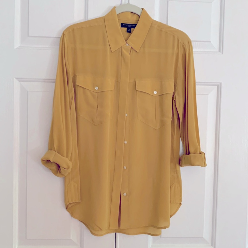 Banana Republic silk blouse